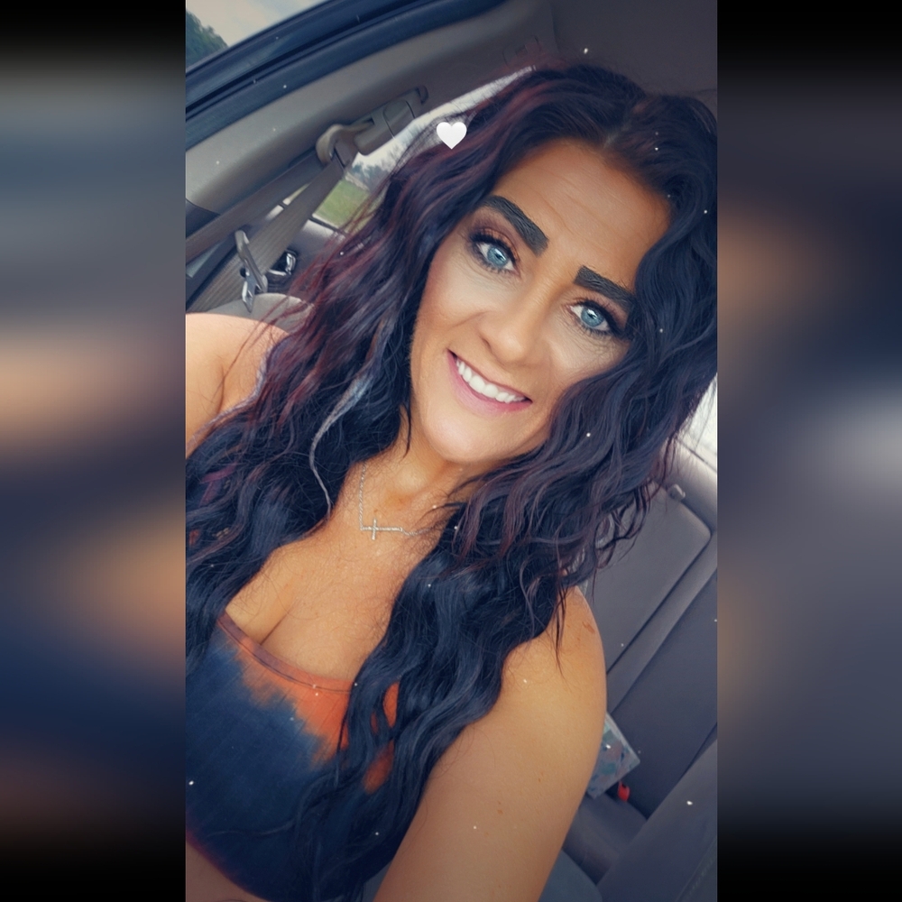 Meet your Posher, Cristal